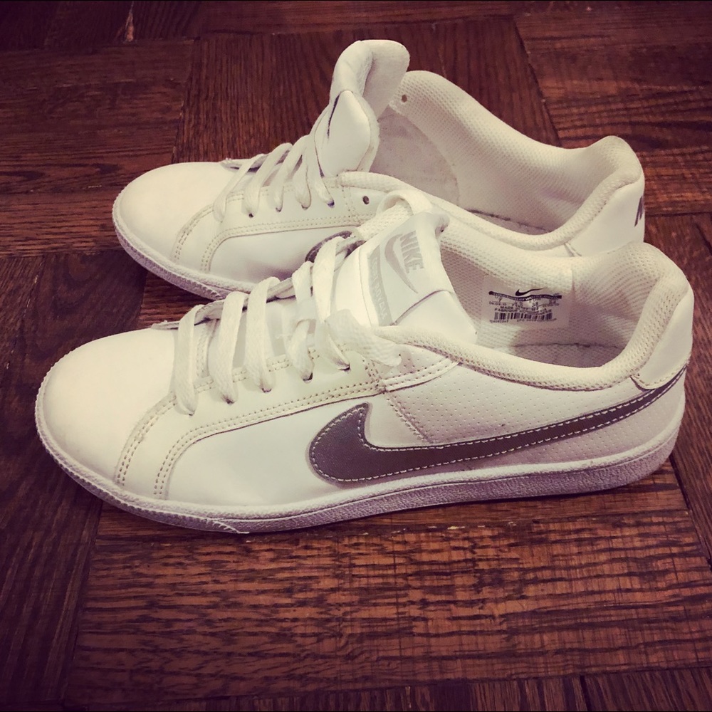 Nike shoes size 7
